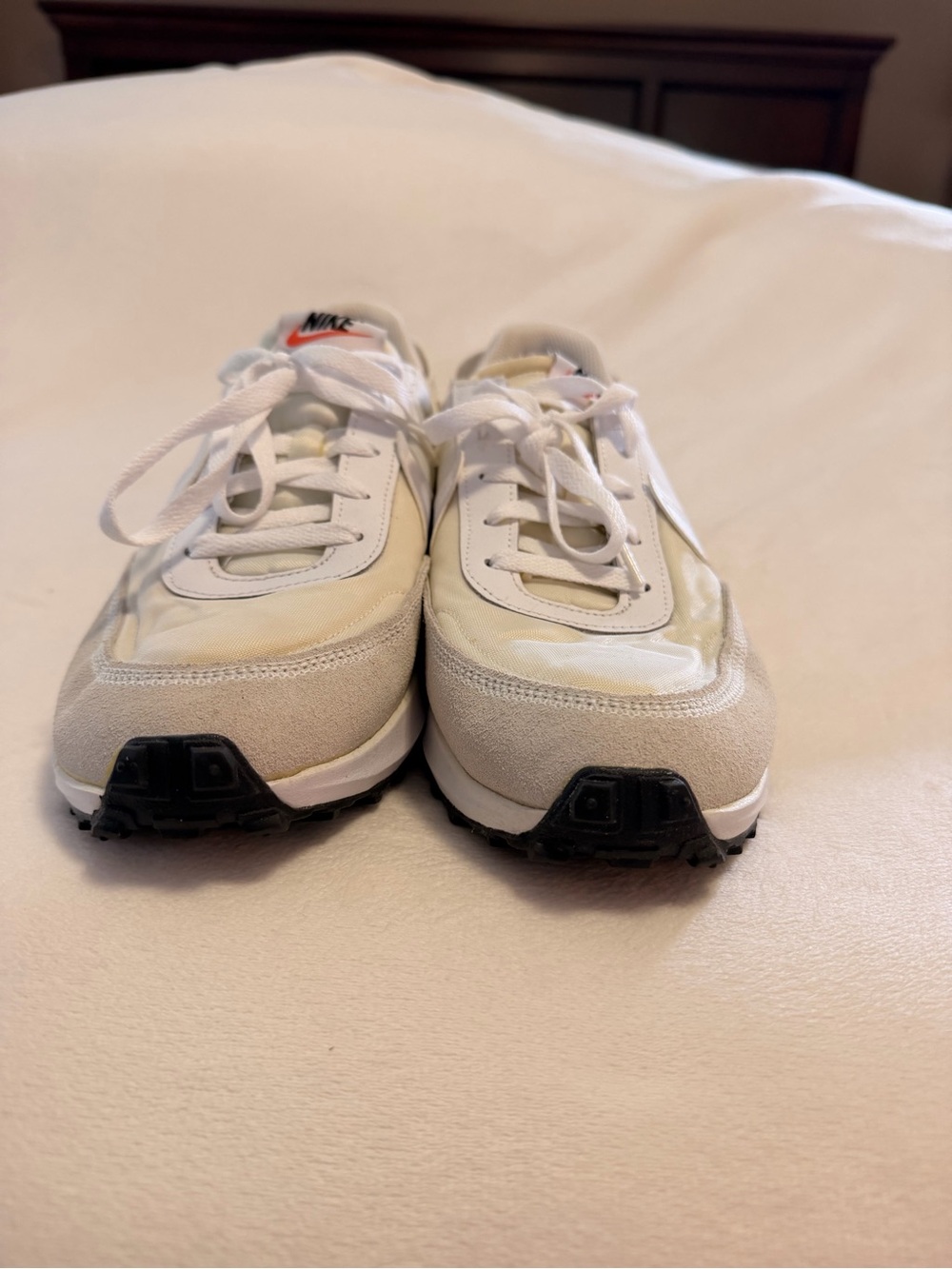 Nike Men’s White and Taupe Sneakers - Picture 6 of 9